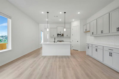 564 Darley Oak Dr — photo 3