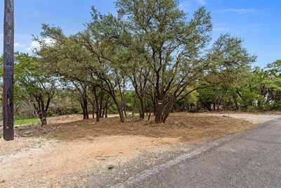 18324 Roundrock Rd — photo 5