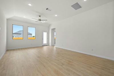 444 Lucky Ave — photo 4