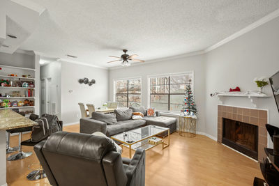 915 W 23rd St #203 — photo 5