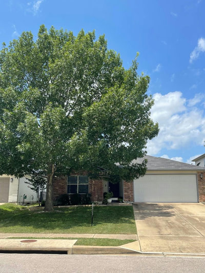 280 Spruce Dr — photo 3