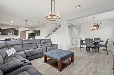729 Coltrane Dr — photo 5