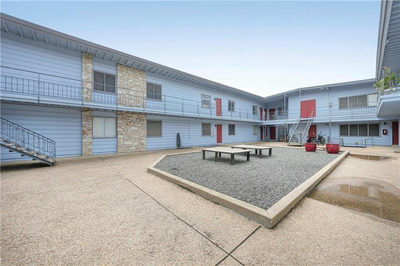 2408 Longview St #104. — photo 4