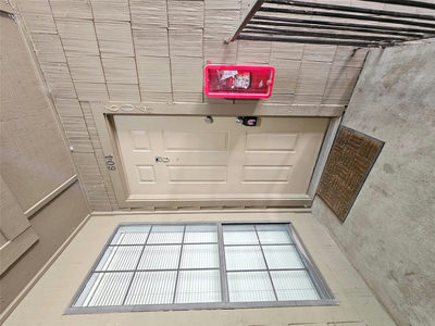 1202 Thorpe Ln #604 — photo 2