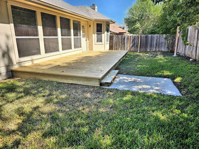 1910 Balsam Way — photo 3
