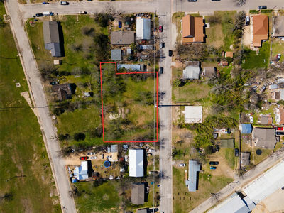 314 E Pecan St — photo 2