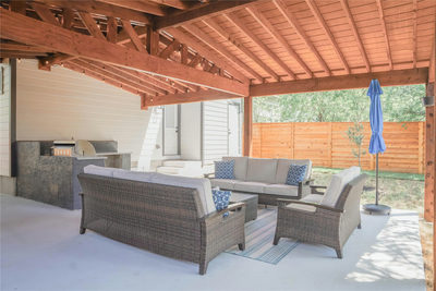 518 Rigsby Ave — photo 4
