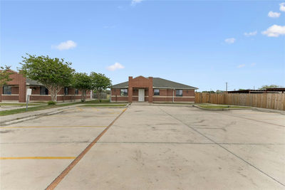 1020 S Guadalupe St — photo 4
