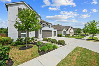 1021 Mollie McBride Ln — photo 3