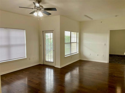 2320 Gracy Farms Ln #1414 — photo 2
