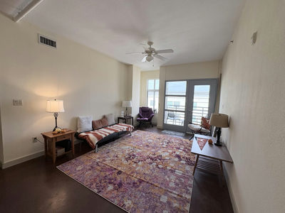 711 W 26th St #700 — photo 3