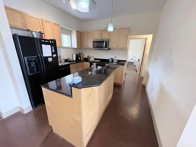 711 W 26th St #700 — photo 5