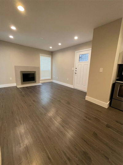 935 La Posada Dr #145 — photo 2