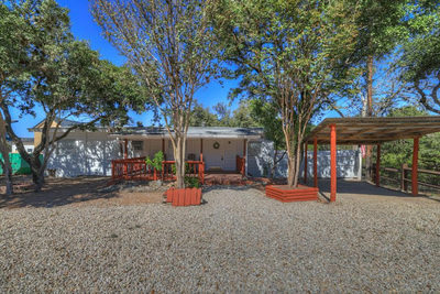 901 Glenn Dr — photo 2