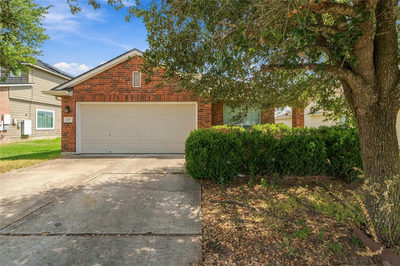 405 Bandara Woods Blvd — photo 2