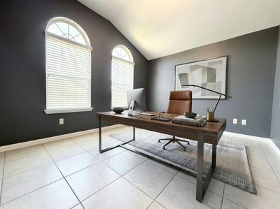 1005 Sundrops St — photo 4
