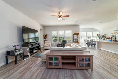273 Rimrock Ct — photo 2
