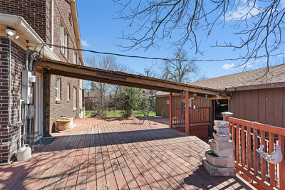 1543 W Clark St — photo 5