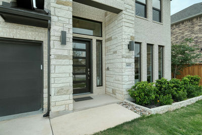 1401 Mulberry Oak Ln Ln — photo 2