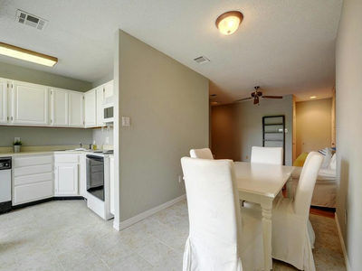 2409 Leon St #207 — photo 3