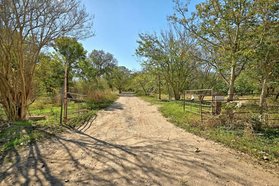 2004 Whirlaway Dr — photo 2
