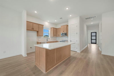 140 Norway Spruce St — photo 3