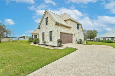 101 Mallet Ct — photo 2