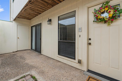 6718 Silvermine Dr #704 — photo 2