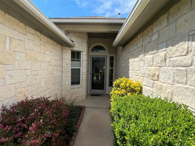 701 Los Robles Rd — photo 2