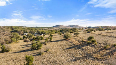 885 Stanton Rd — photo 3