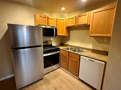 803 W 28th St #106 — photo 4