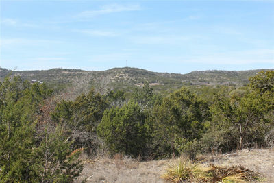 2102 Montell Rd — photo 3