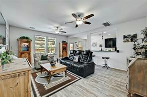 165 Satsuma Dr — photo 2