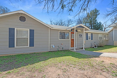 318 Clear Creek Dr — photo 3
