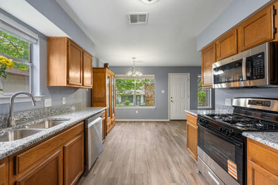 13812 Lothian Dr — photo 4