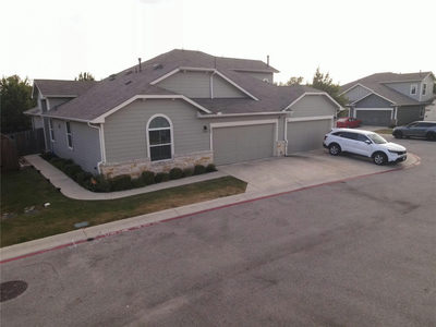 1501 Gropius Ln #30B — photo 2