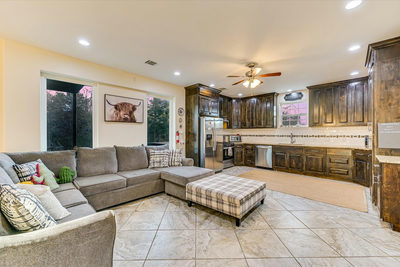 8400 Taylorsville Rd — photo 4