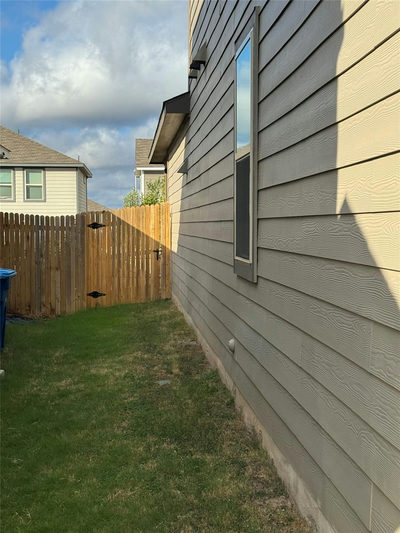 333 Capstone Rd — photo 2
