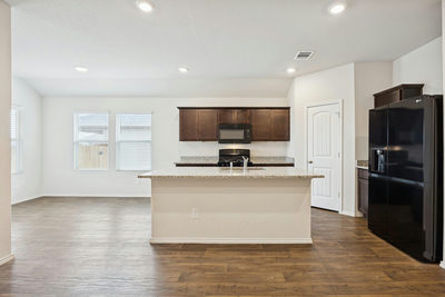 323 Shimmering Cv — photo 3