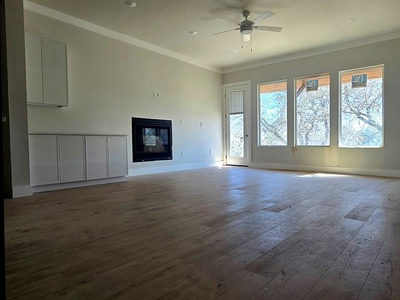 2425 Bruin Dr — photo 3