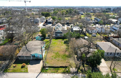 2707 Zaragosa St — photo 2