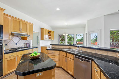 404 Saddlehorn Dr — photo 4