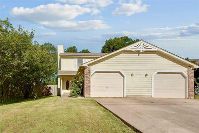 6102 Parkwood Dr — photo 3