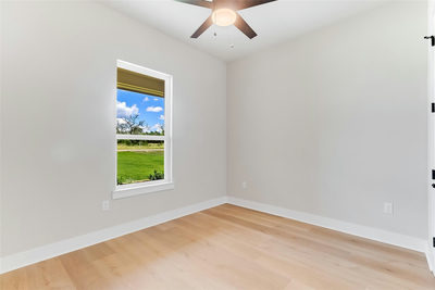 115 Draper Ln — photo 4