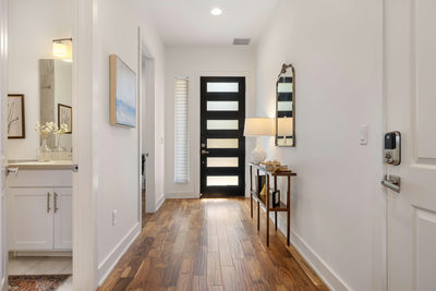 1208 Kinney Ave — photo 3
