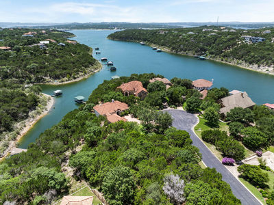 18505 Monet Pointe Dr — photo 5