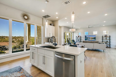 1005 Larkhall Dr — photo 2