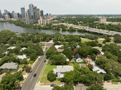 1109 Travis Height Blvd — photo 3
