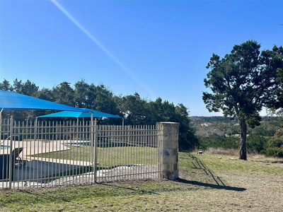 198 Lily St — photo 3