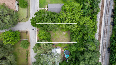900 Tank St — photo 3